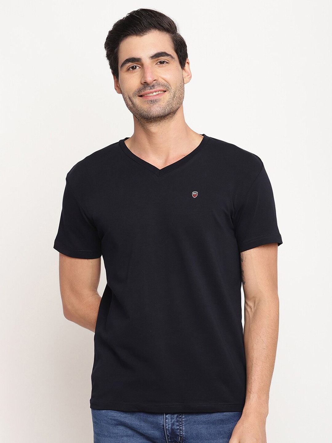 

Octave Men Navy Blue Cotton V-Neck Regular Fit T-shirt