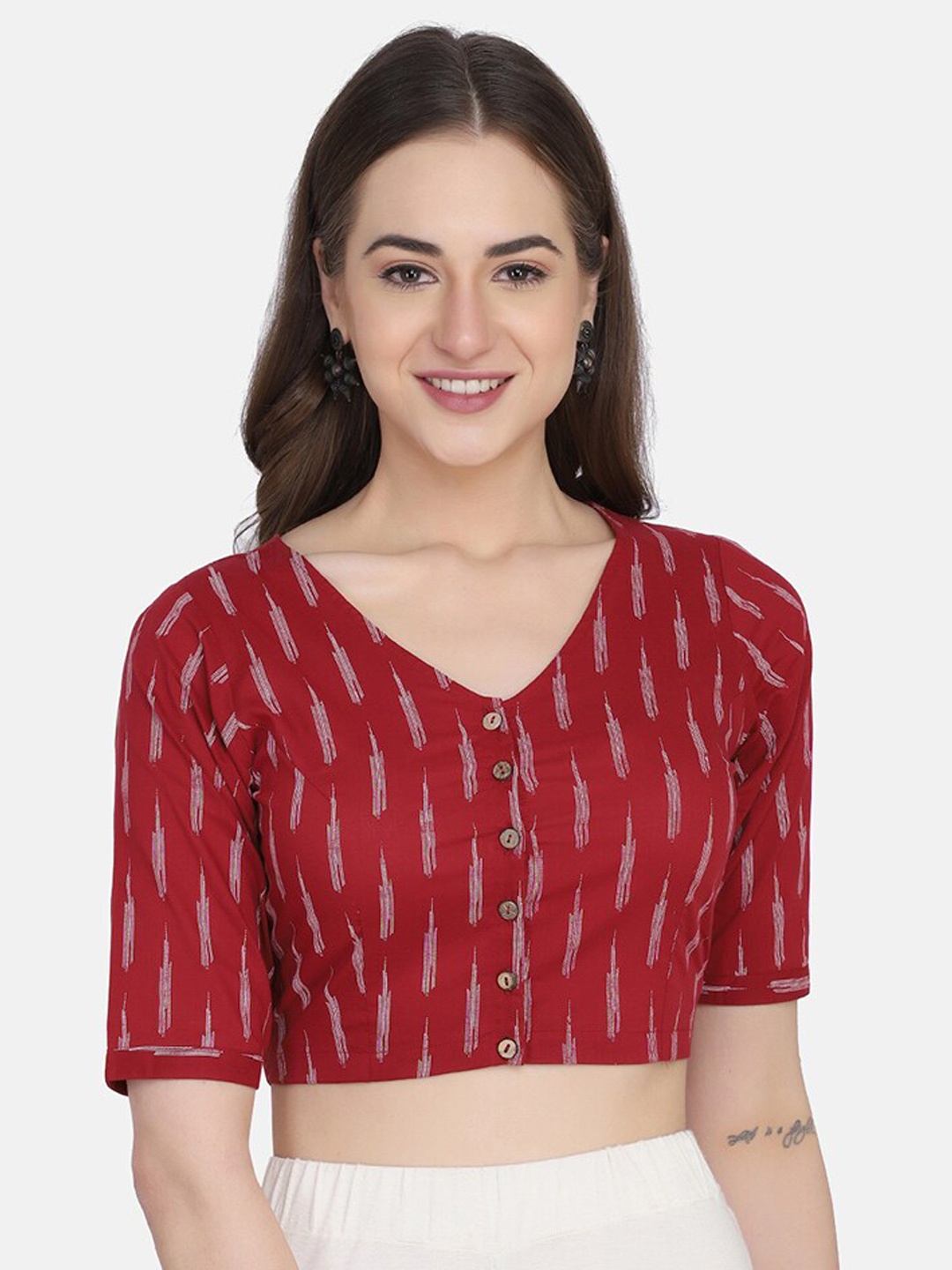 

THE WEAVE TRAVELLER Women Maroon & White Non Padded Printed Cotton Saree Blouse