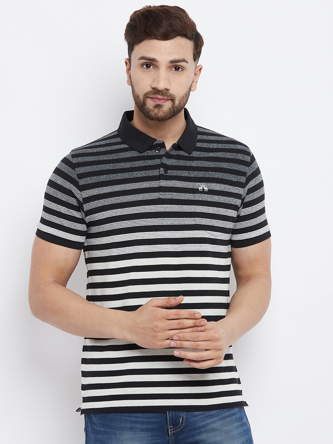 

98 Degree North Men Black & White Striped T-shirt