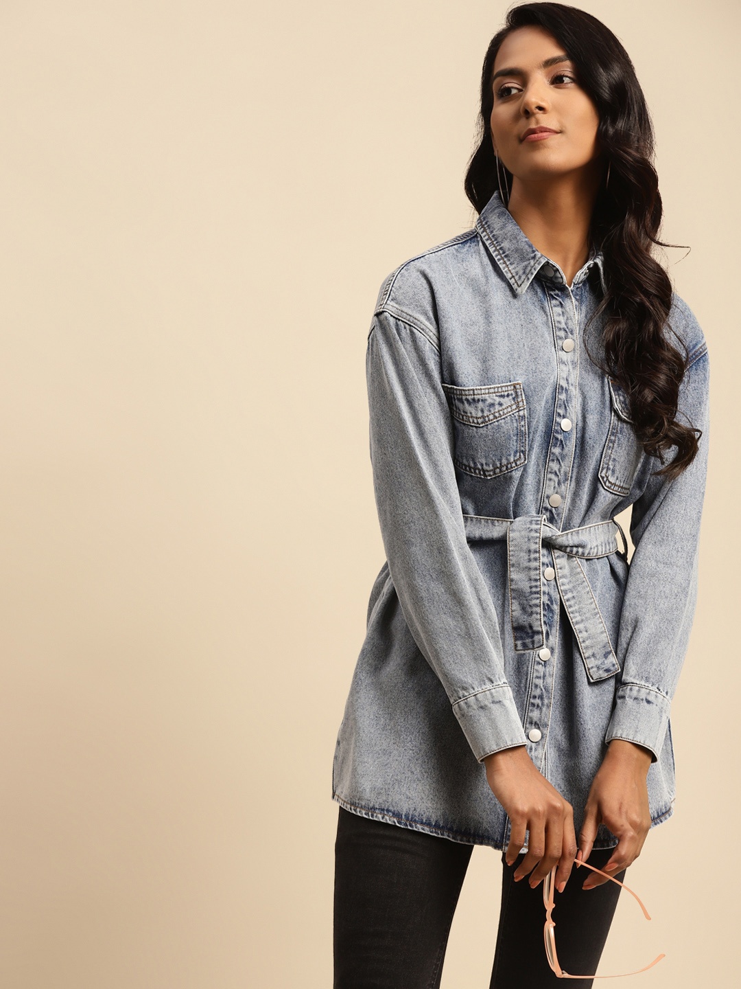 

COVER STORY Blue Denim Shirt Style Longline Top