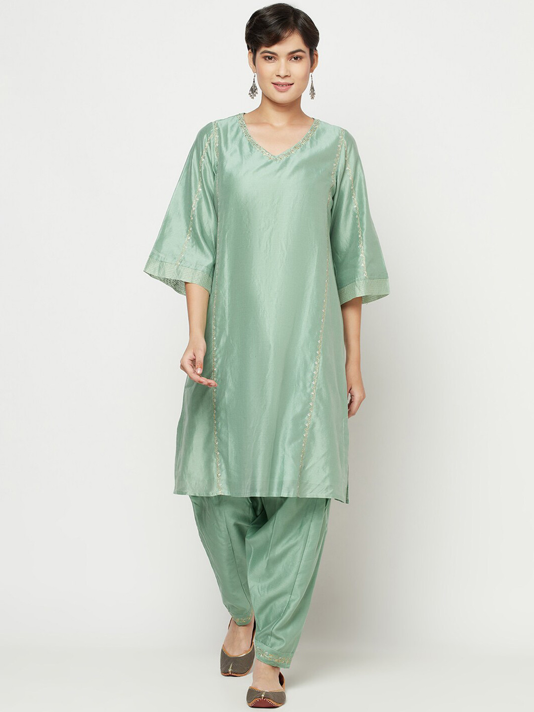 

Fabindia Women Green Embroidered Kurta with Salwar