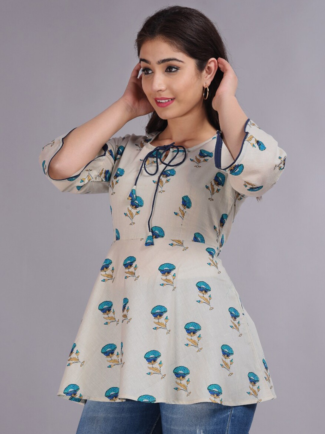 

KALINI Women Grey & Blue Printed Tunic