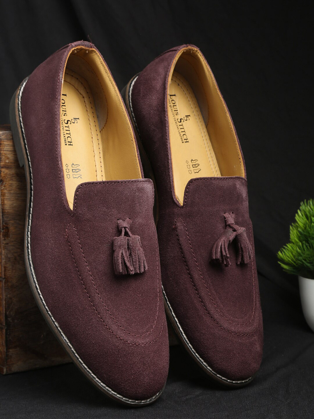 

LOUIS STITCH Men Burgundy Suede Lightweight Tassel Loafers