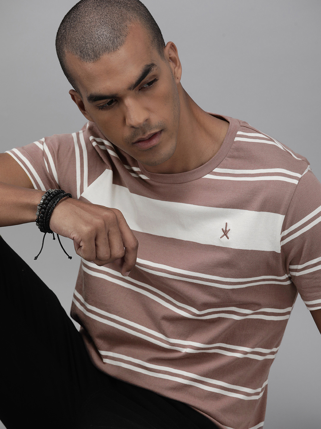 

The Roadster Lifestyle Co Men Mauve & White Striped Pure Cotton T-shirt