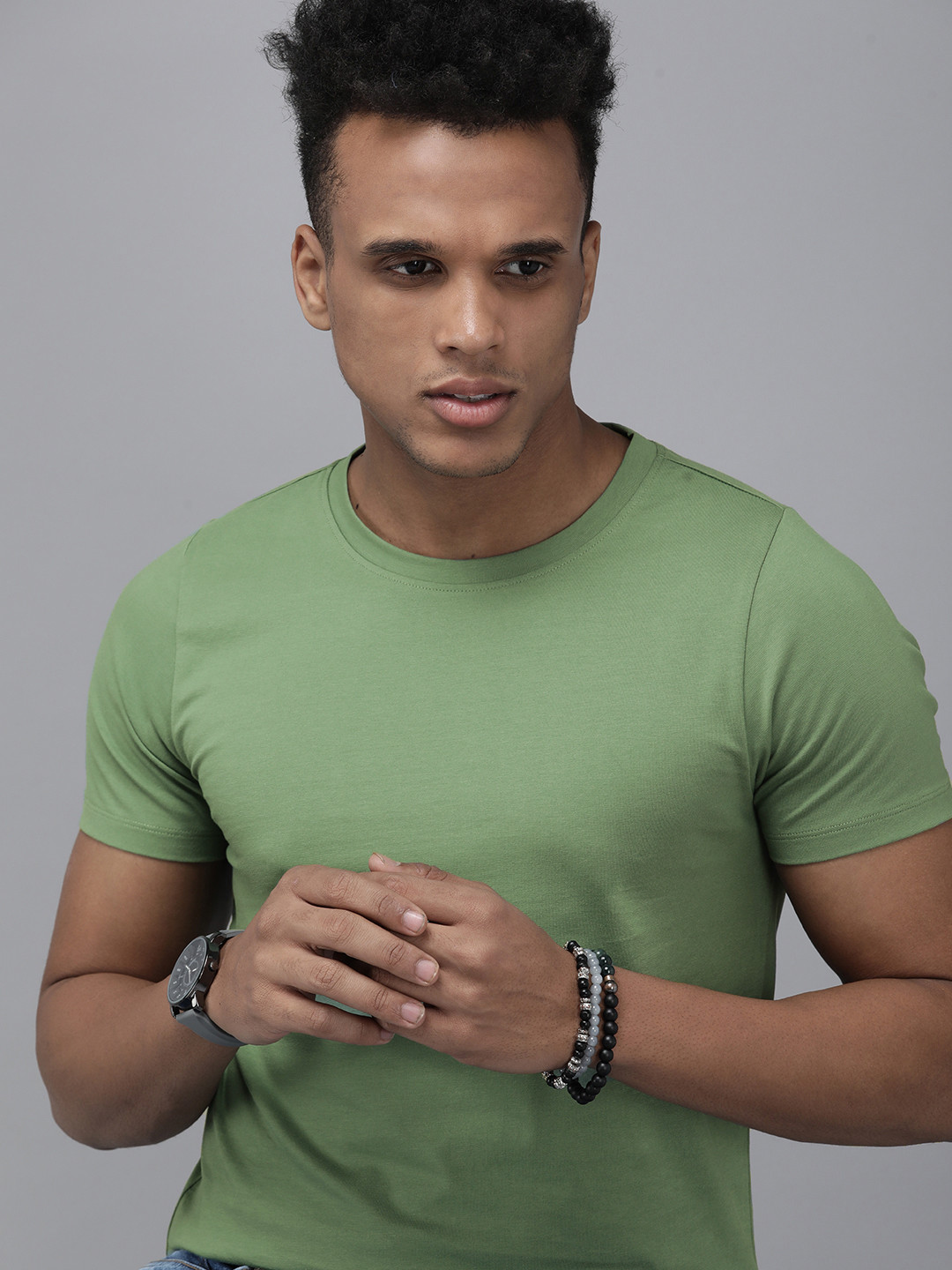

Roadster Men Green Shaped Fit Pure Cotton T-shirt