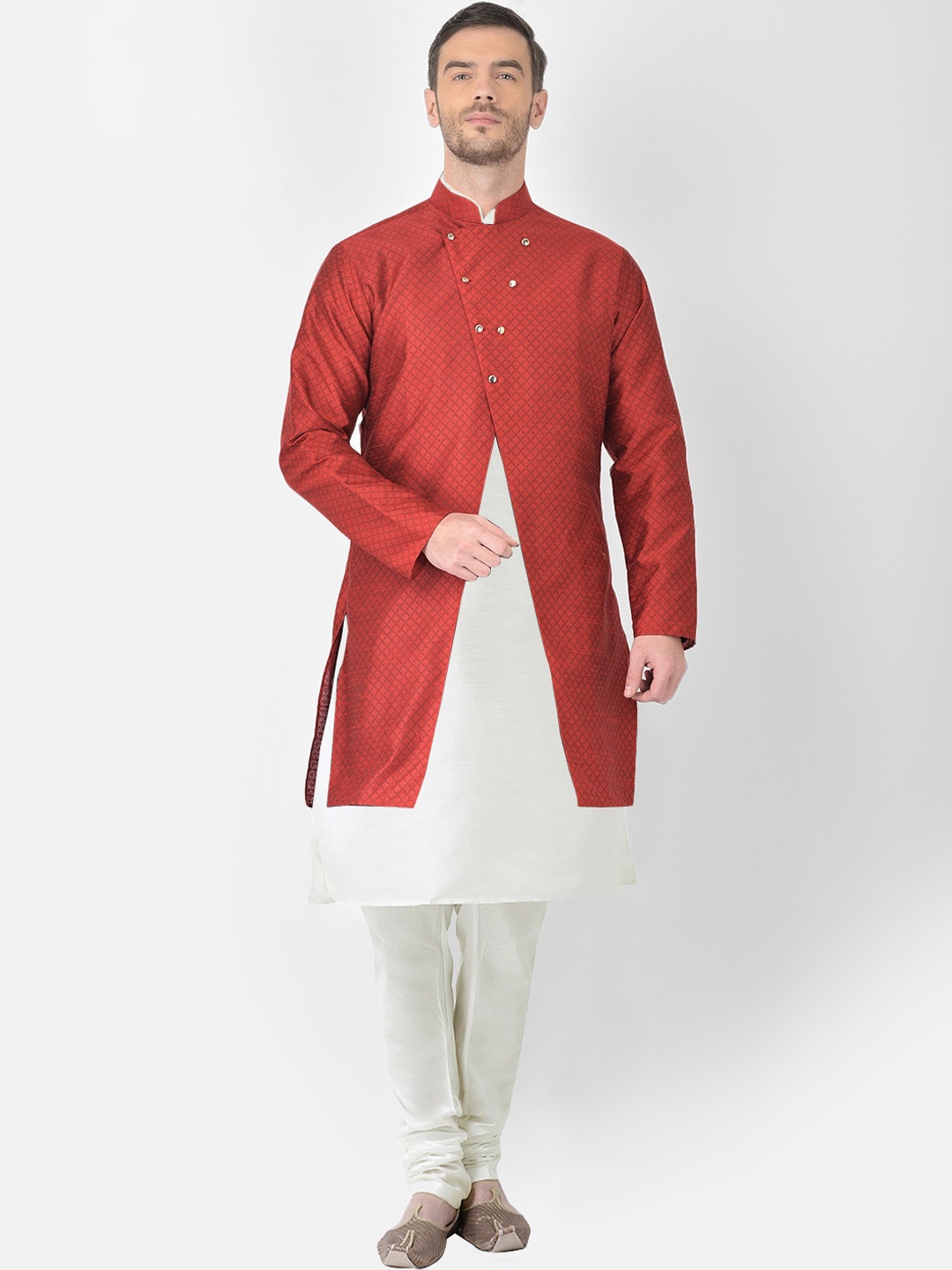

SG RAJASAHAB Men Cream-Coloured Raw Silk Kurta with Churidar