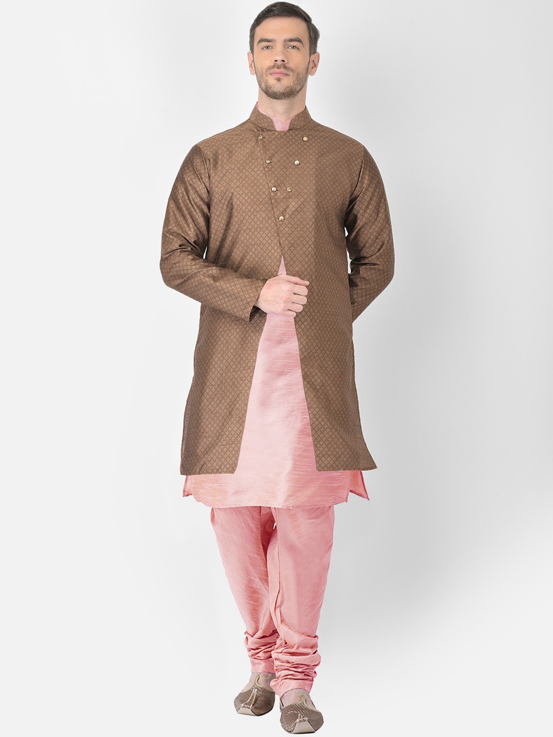 

SG RAJASAHAB Men Peach-Coloured Raw Silk Kurta with Churidar
