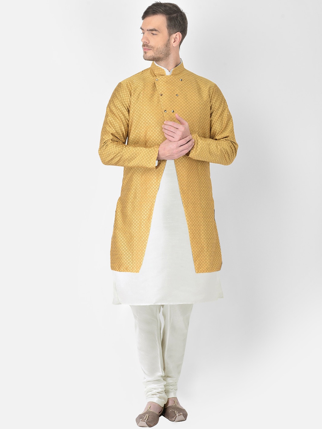 

SG RAJASAHAB Men Cream-Coloured Pleated Raw Silk Kurta with Churidar With Jacket