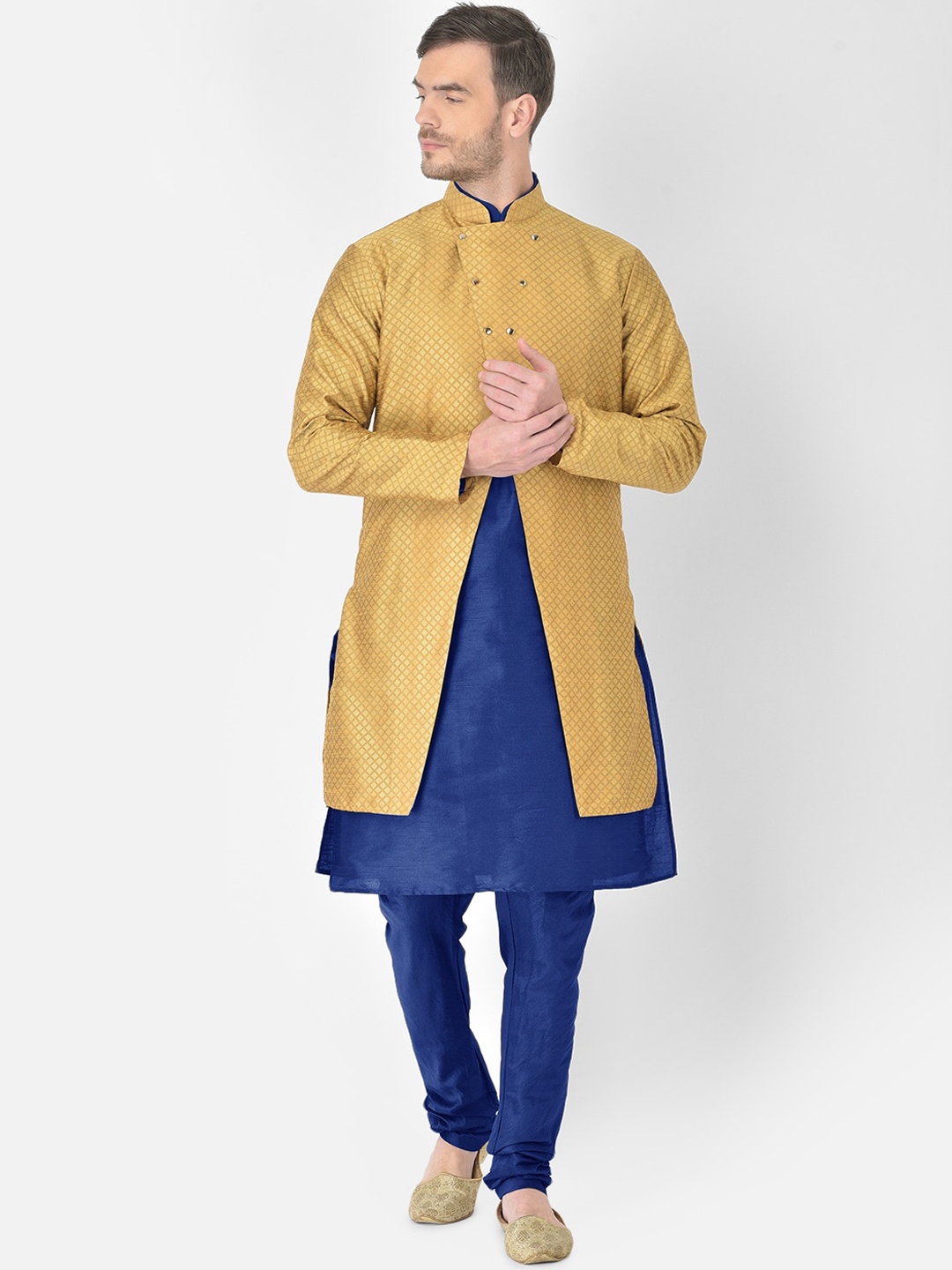 

SG RAJASAHAB Men Blue Layered Raw Silk Kurta & Churidar With Jacket