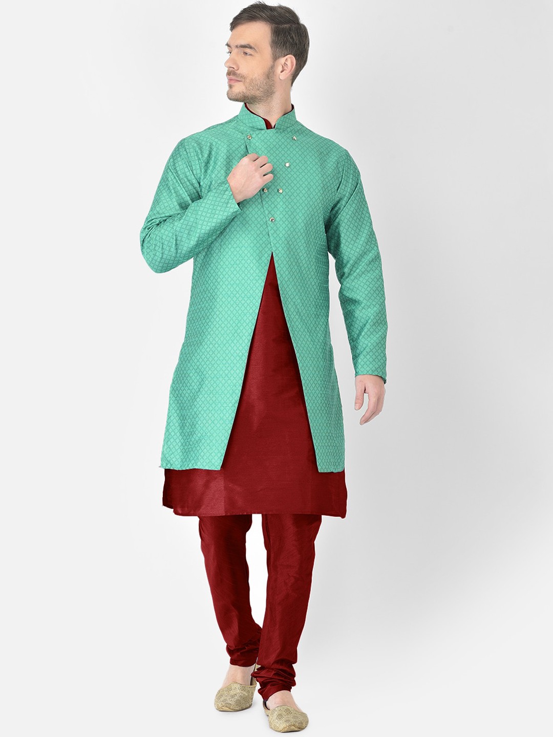 

SG RAJASAHAB Men Maroon & Sea Green Raw Silk Kurta with Pyjamas & Jacket
