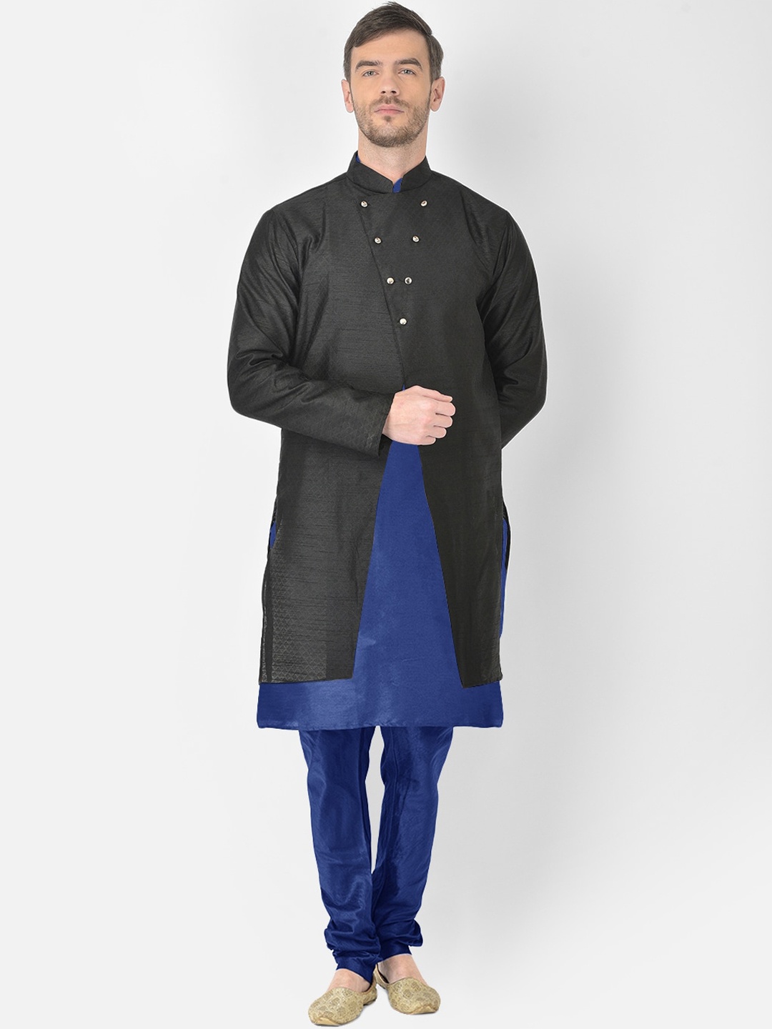 

SG RAJASAHAB Men Blue Raw Silk Kurta with Churidar With Jacket