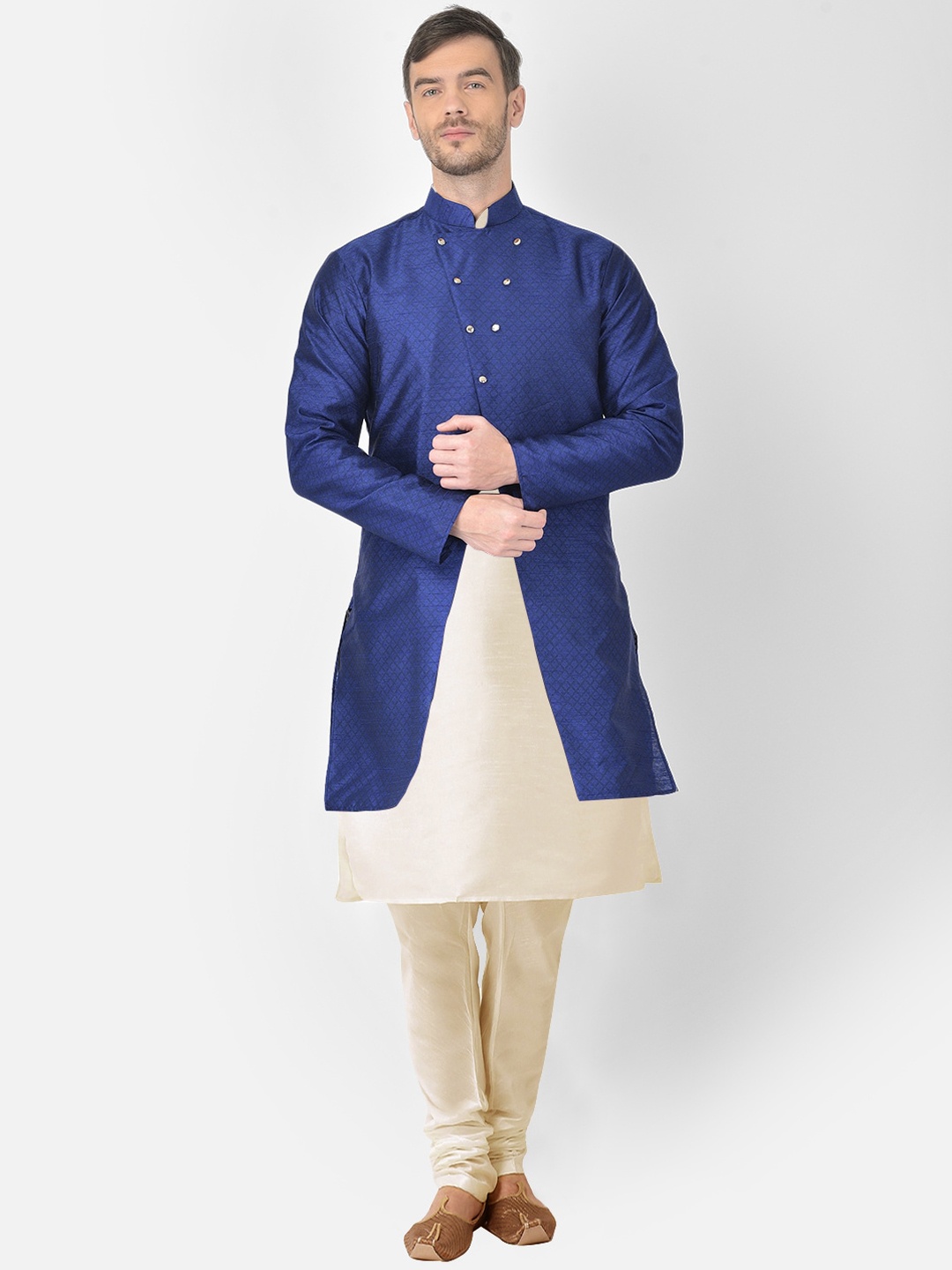 

SG RAJASAHAB Men Beige Raw Silk Kurta with Churidar & Jacket