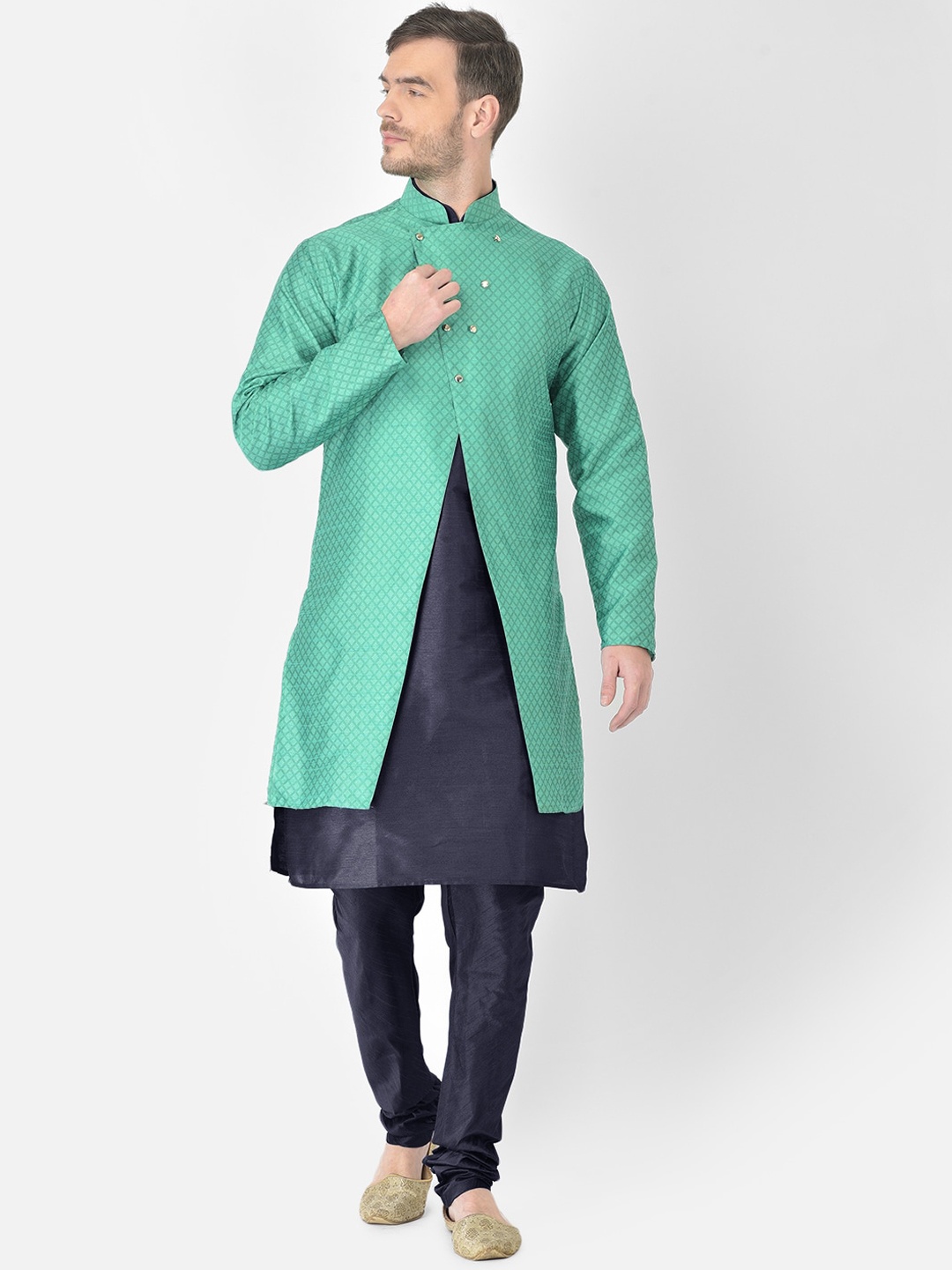 

SG RAJASAHAB Men Navy Blue & Green Raw Silk Kurta with Churidar & Jacket
