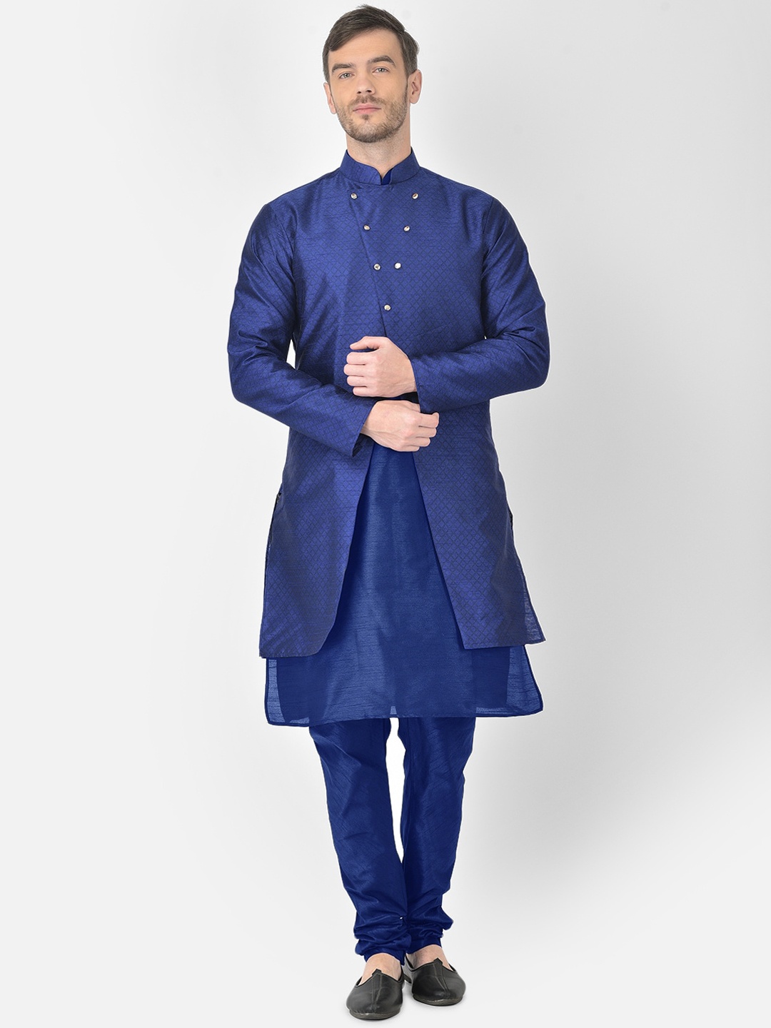 

SG RAJASAHAB Men Blue Raw Silk Kurta with Churidar & Jacket