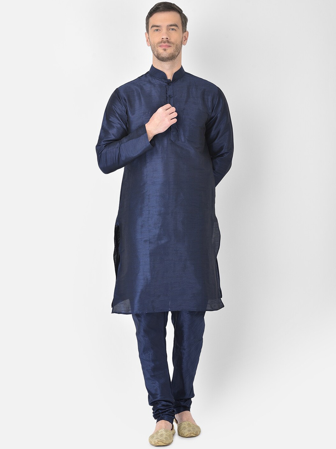 

SG RAJASAHAB Men Navy Blue Raw Silk Kurta with Pyjamas & Jacket