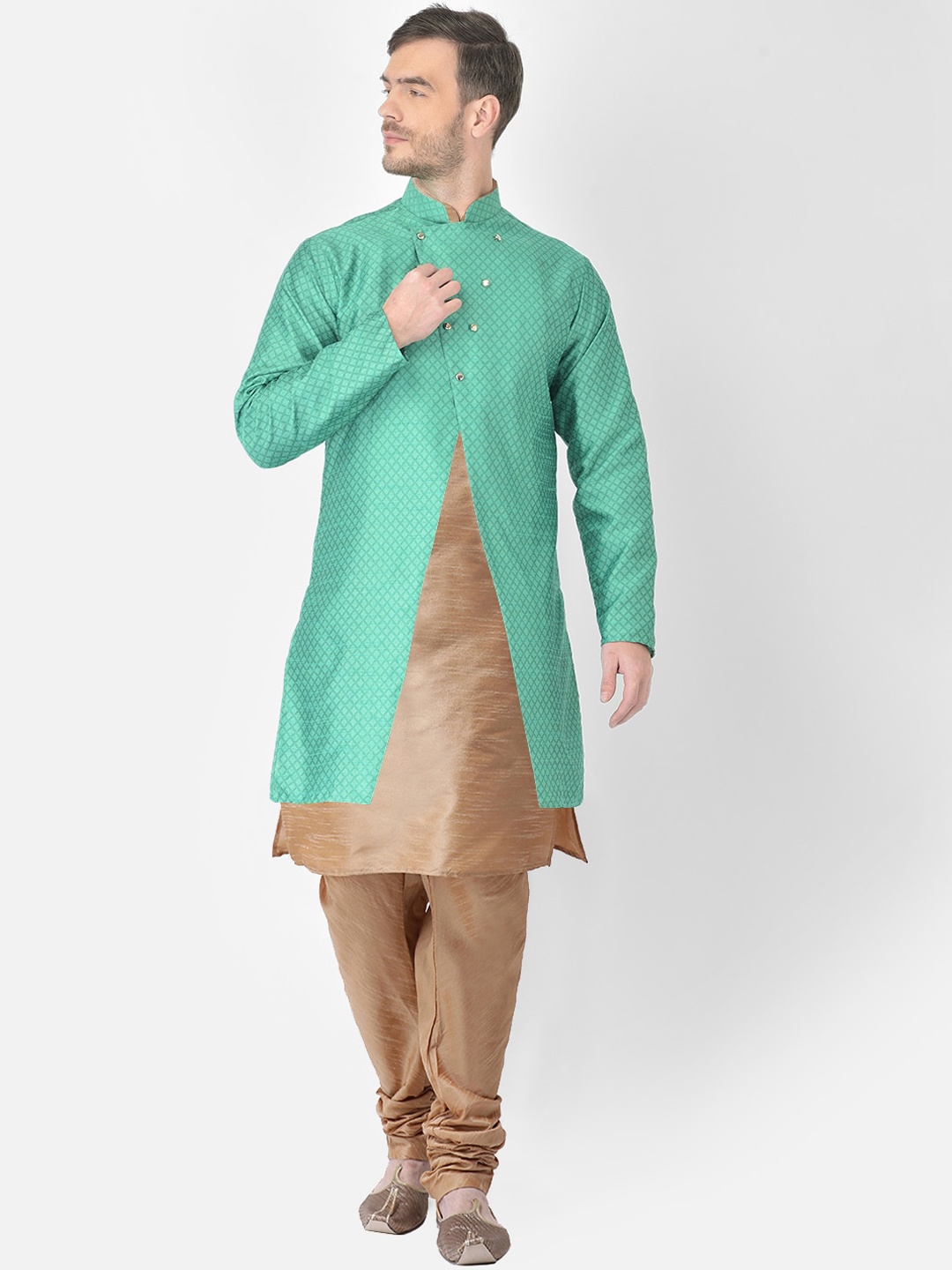 

SG RAJASAHAB Men Gold-Toned & Sea Green Raw Silk Kurta with Pyjamas & Jacket