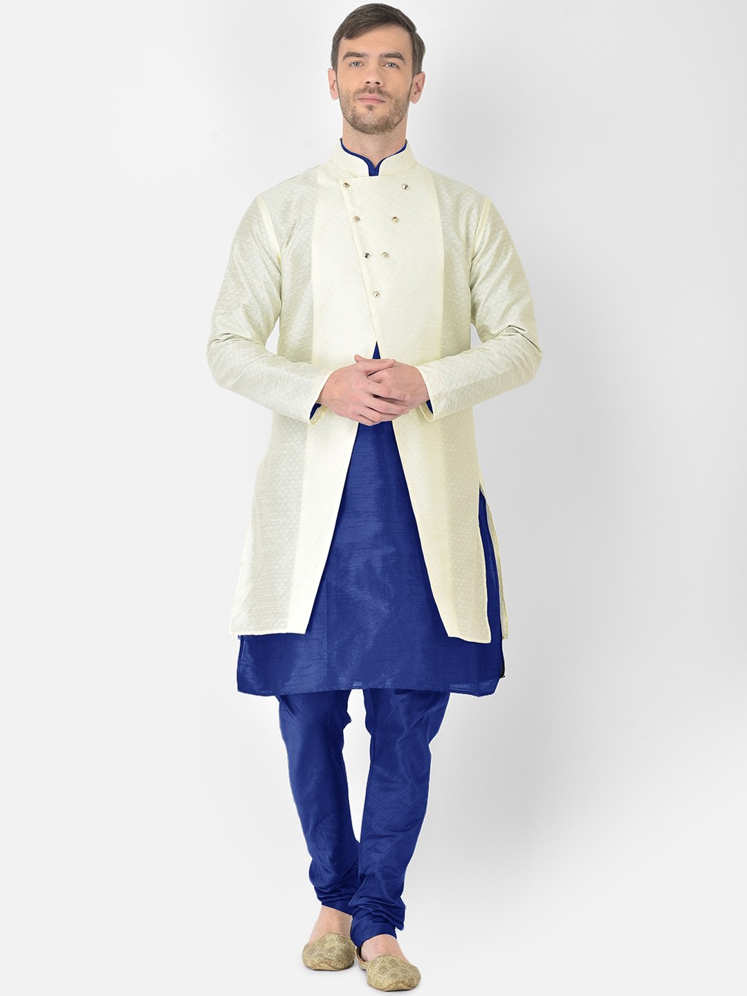 

SG RAJASAHAB Men Blue & White Raw Silk Kurta with Pyjamas & Jacket