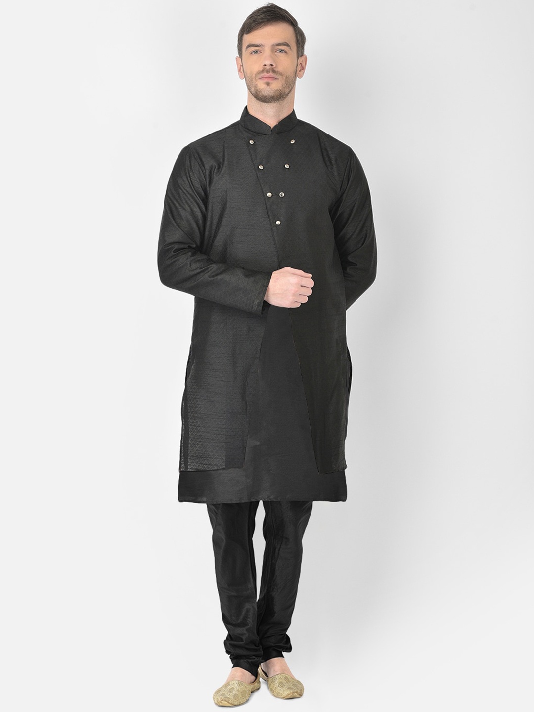 

SG RAJASAHAB Men Black Raw Silk Kurta with Churidar & Jacket