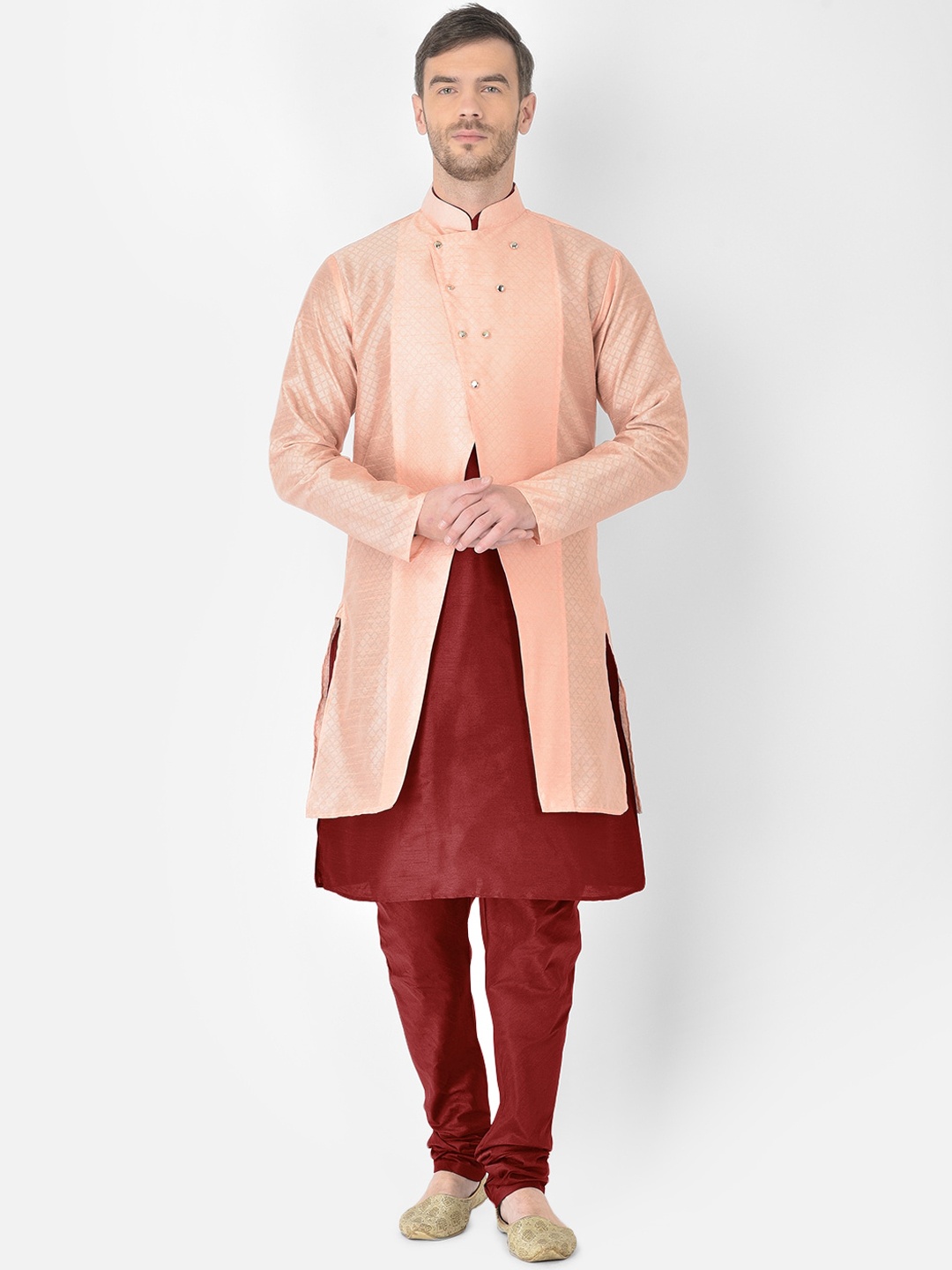 

SG RAJASAHAB Men Maroon Embroidered Raw Silk Kurta Pyjamas with Jacket