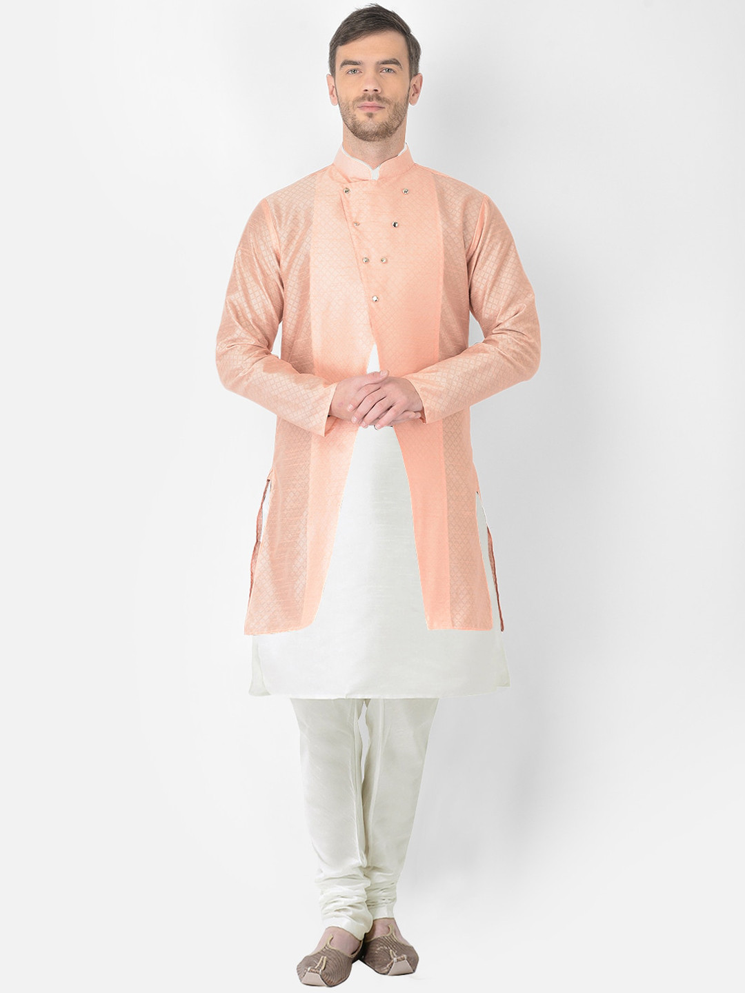 

SG RAJASAHAB Men Cream-Coloured & White Woven design Layered Raw Silk Kurta with Churidar