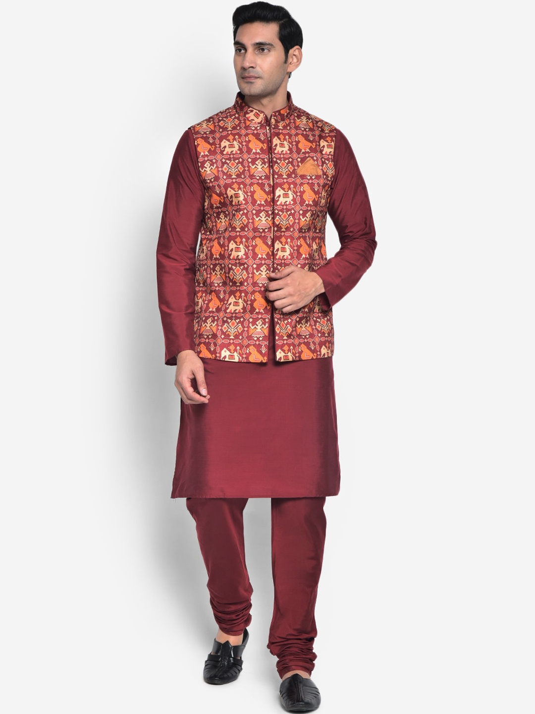 

KISAH Men Patola Printed Kurta with Churidar & Nehru Jacket, Maroon