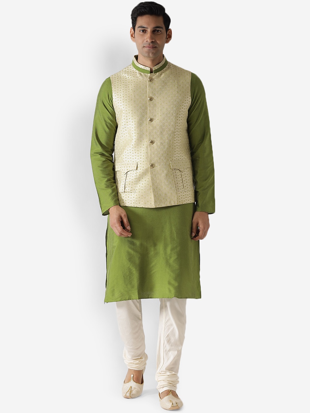 

KISAH Men Gold-Toned & Green Kurta with Pyjamas & Nehru Jacket