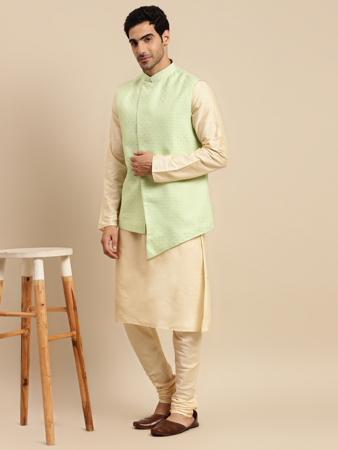 

KISAH Men Beige Kurta with Churidar & Nehru Jacket