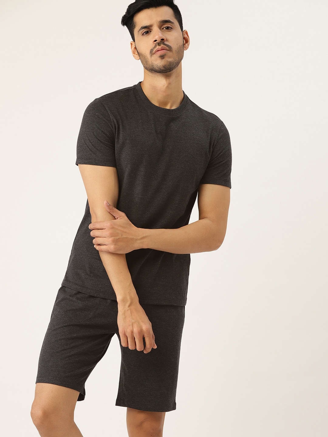 

ETC Men Charcoal Solid Shorts Set