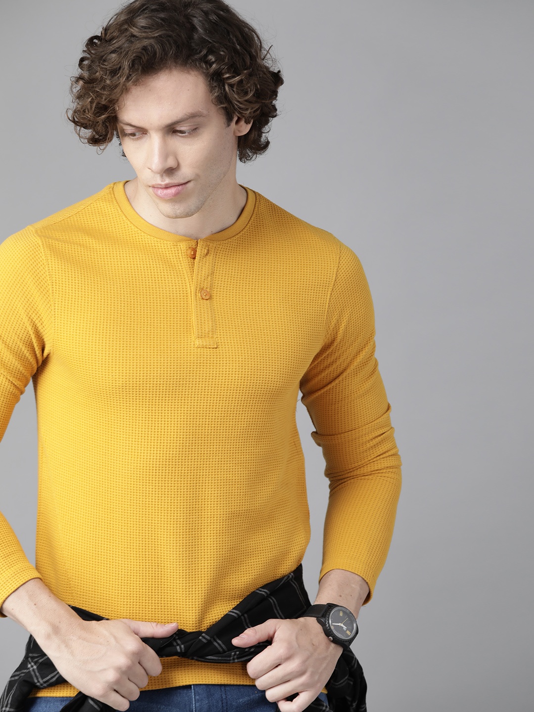 

Roadster Men Mustard Yellow Self-Design Henley Neck T-shirt