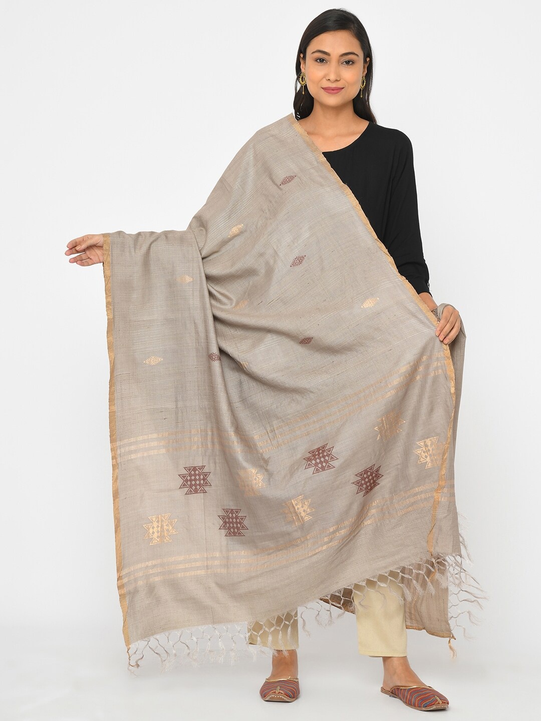

Fabindia Women Beige & Grey Geometric Pure Silk Dupatta
