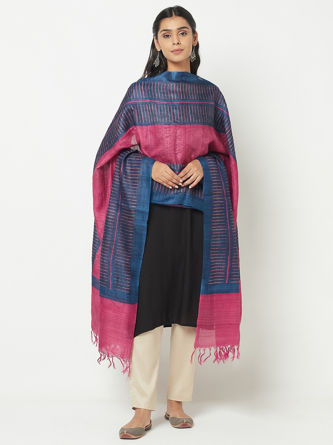 

Fabindia Women Blue & Pink Printed Pure Silk Dupatta