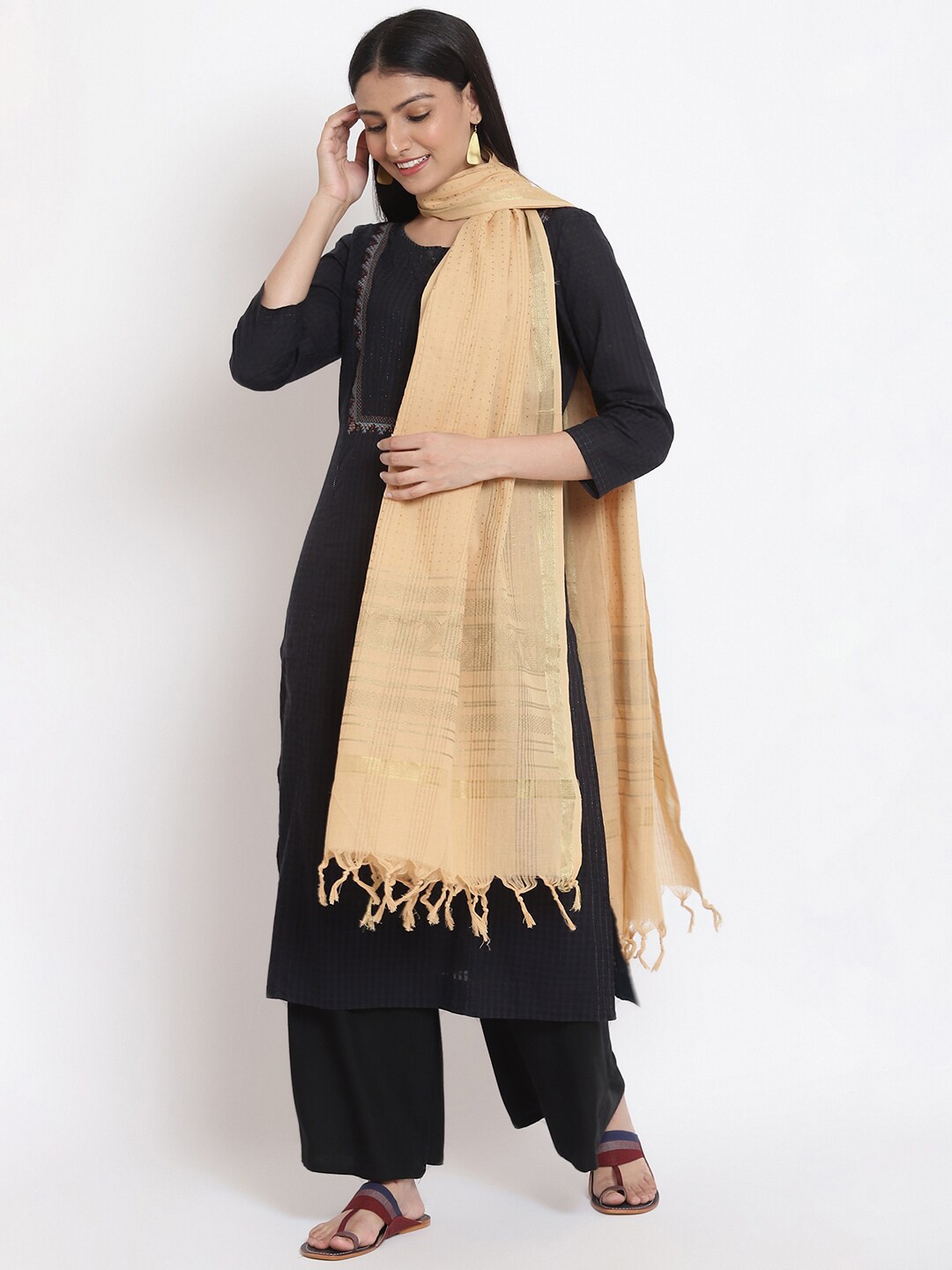 

Fabindia Women Beige & Gold-Toned Ethnic Motifs Printed Pure Cotton Dupatta