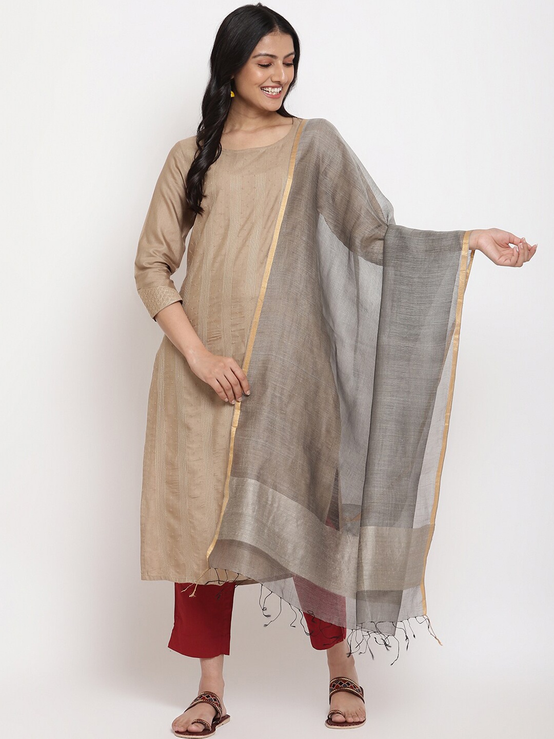 

Fabindia Women Grey & Beige Solid Dupatta