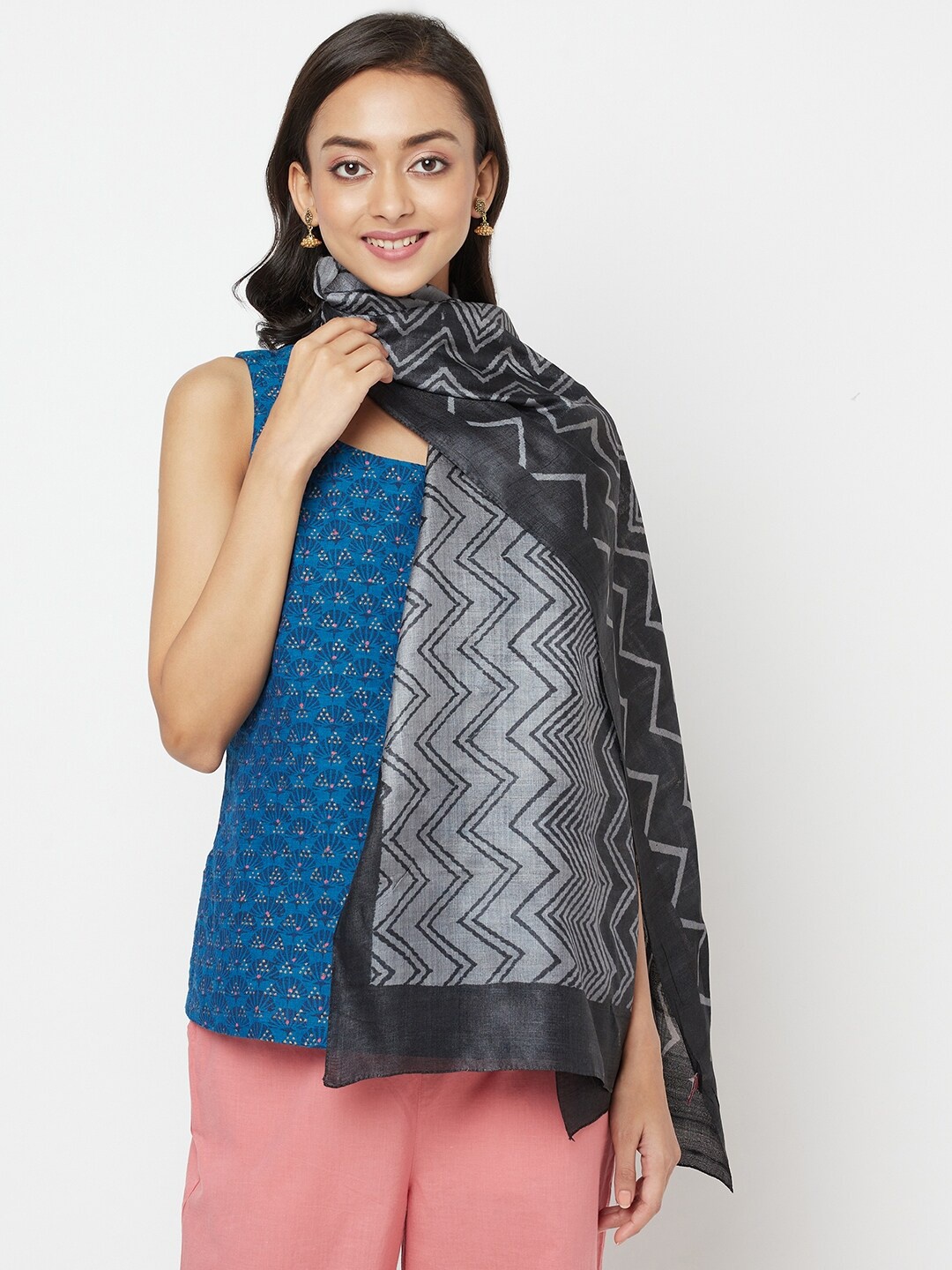 

Fabindia Women Black & Grey Printed Stole