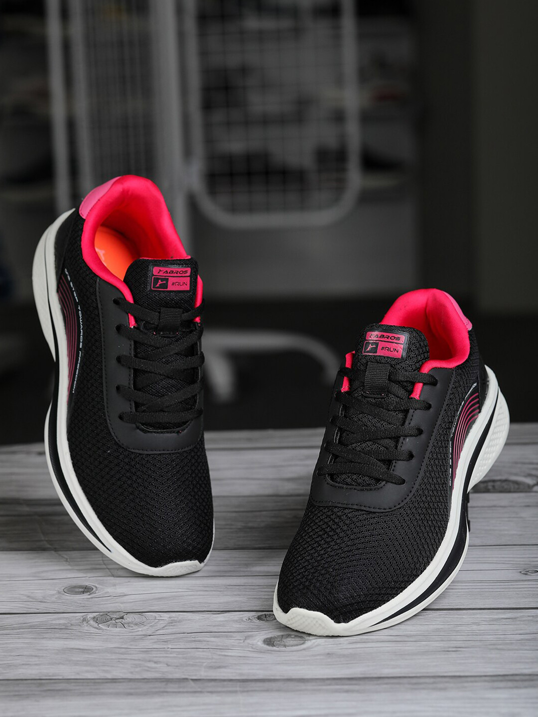

ABROS Women Black & Magenta Mesh Running Shoes