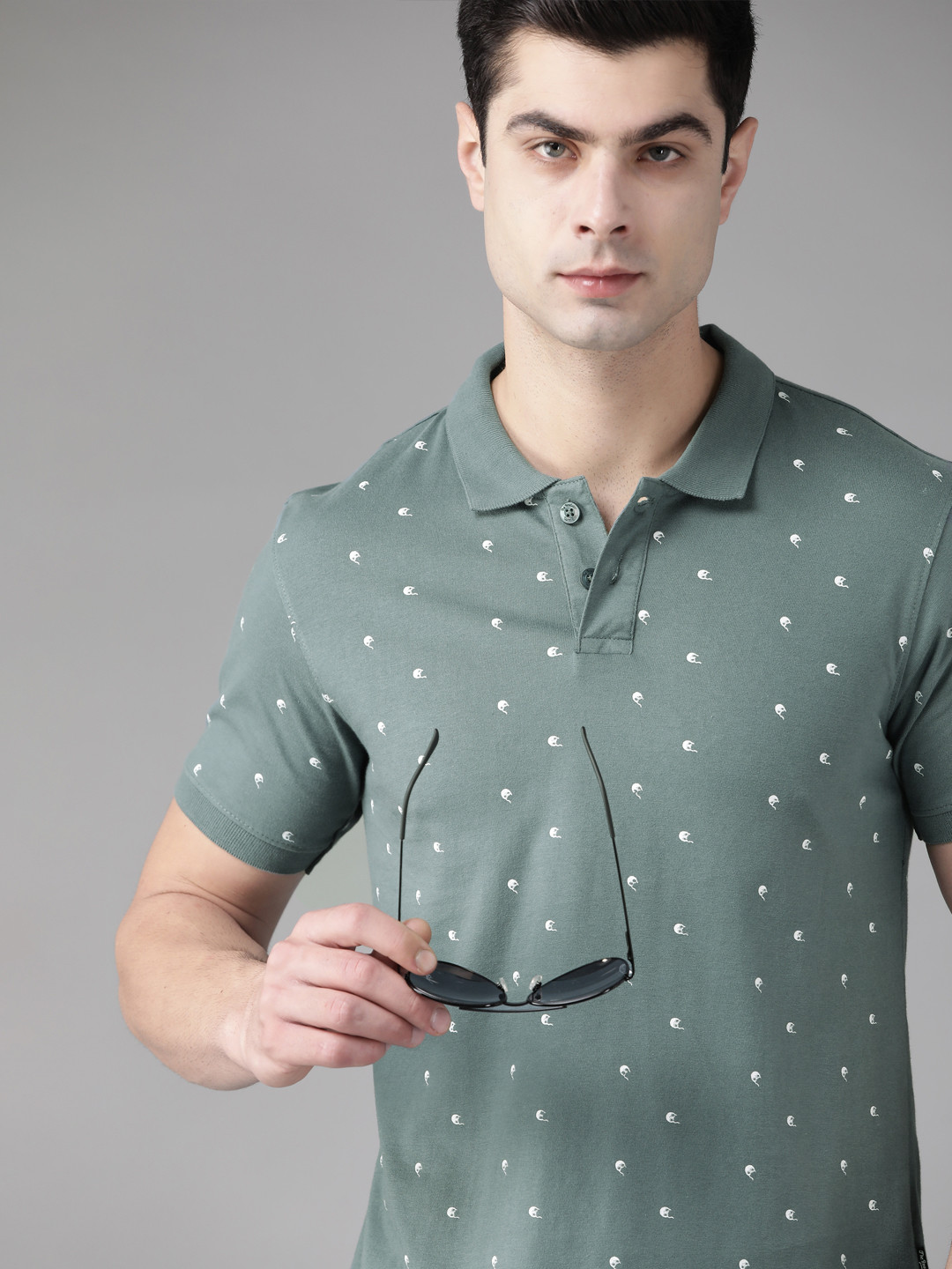 

Roadster Men Green & White Printed Polo Collar Pure Cotton T-shirt