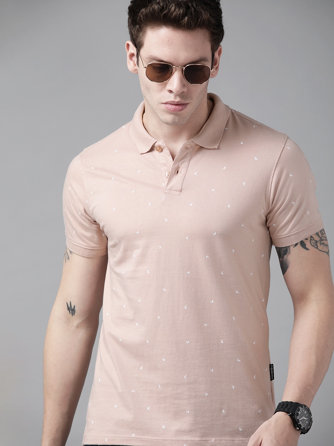 

Roadster Men Pink & White Printed Polo Collar T-shirt