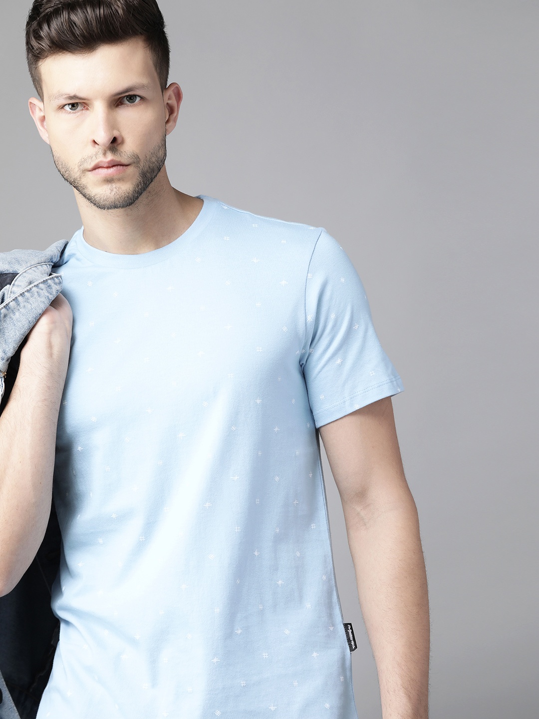 

Roadster Men Blue & White Pure Cotton Printed T-shirt