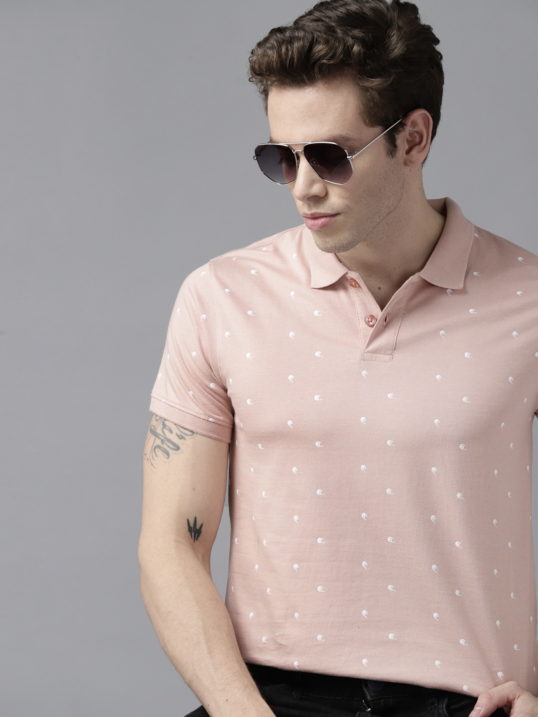 

Roadster Men Dusty Pink & White Printed Polo Collar Pure Cotton T-shirt, Rose