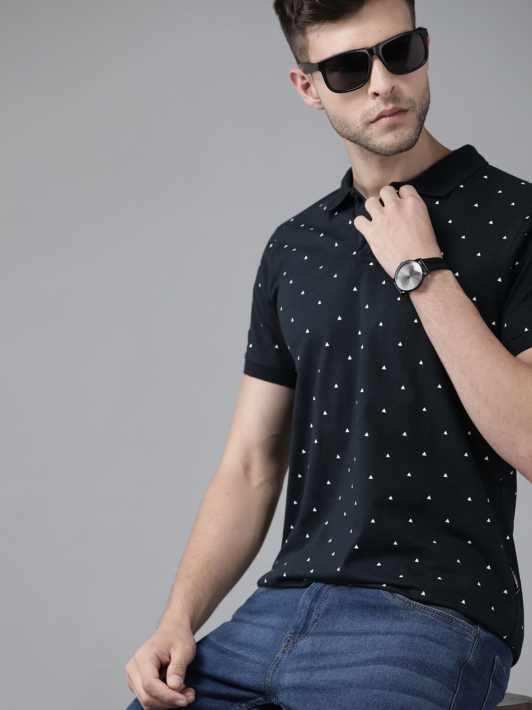

Roadster Men Navy Blue & White Printed Pure Cotton T-shirt