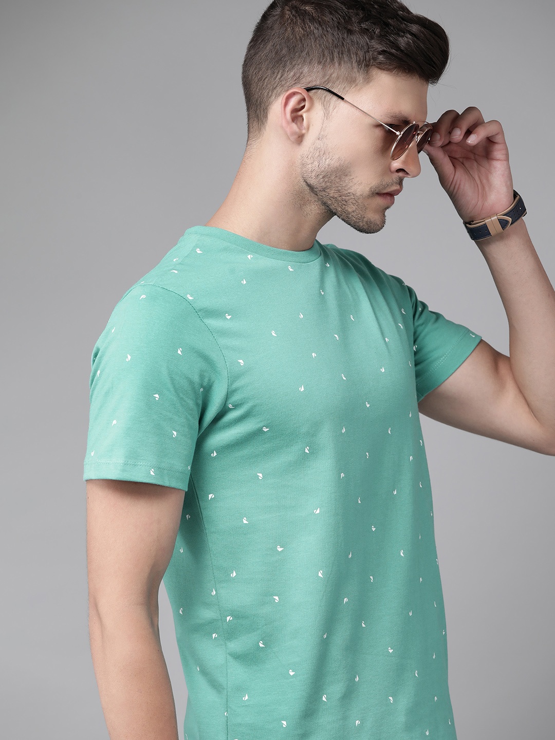 

Roadster Men Sea Green & White Printed Pure Cotton T-shirt