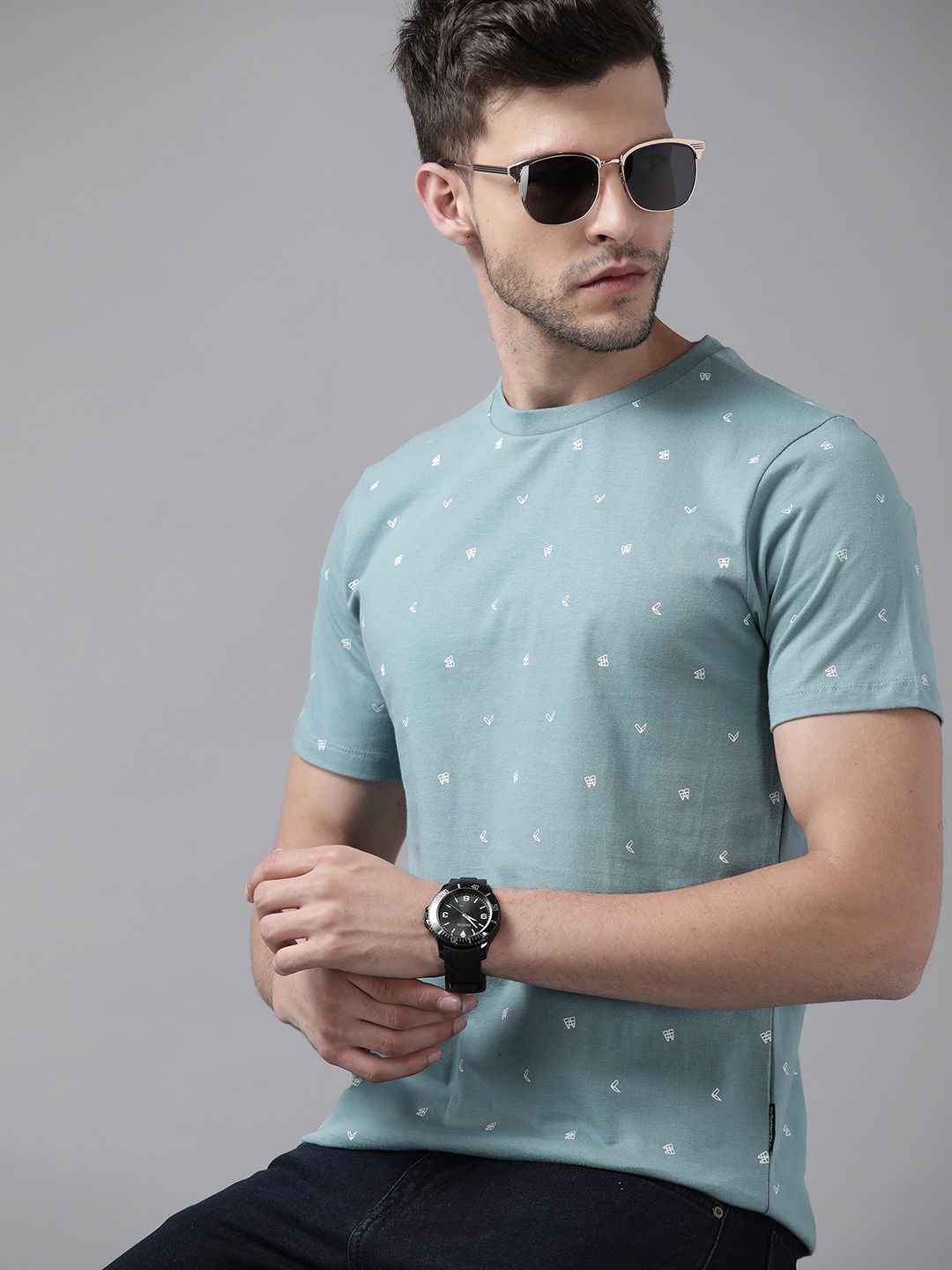 

Roadster Men Blue Printed Pure Cotton T-shirt