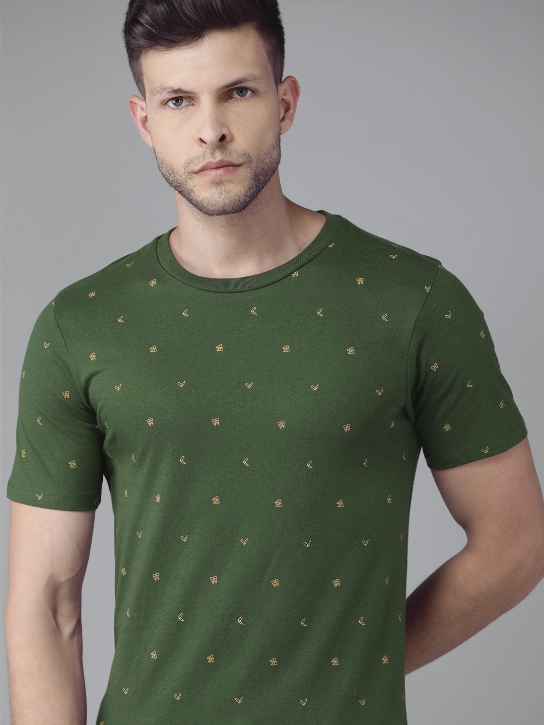 

Roadster Men Olive Green & Yellow Printed Pure Cotton T-shirt