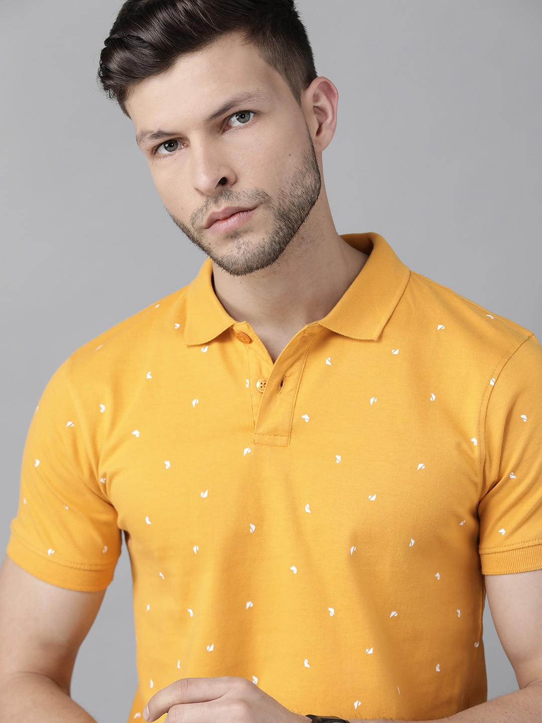 

Roadster Men Mustard Yellow & White Pure Cotton Printed Polo Collar T-shirt