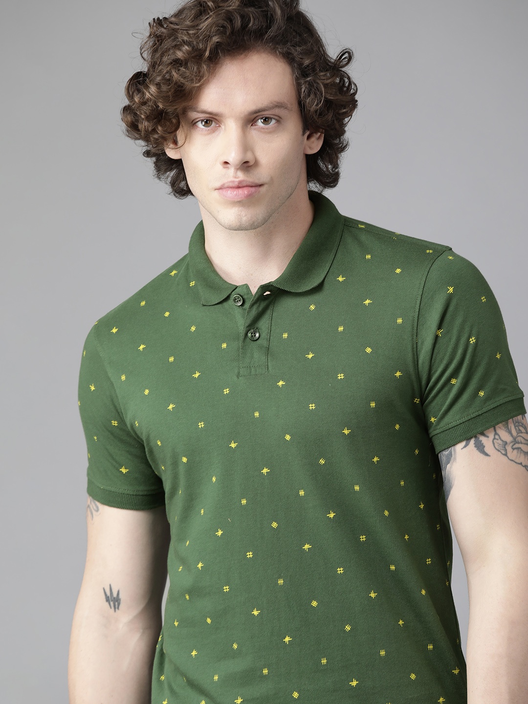 

Roadster Men Green & Yellow Pure Cotton Printed Polo Collar T-shirt
