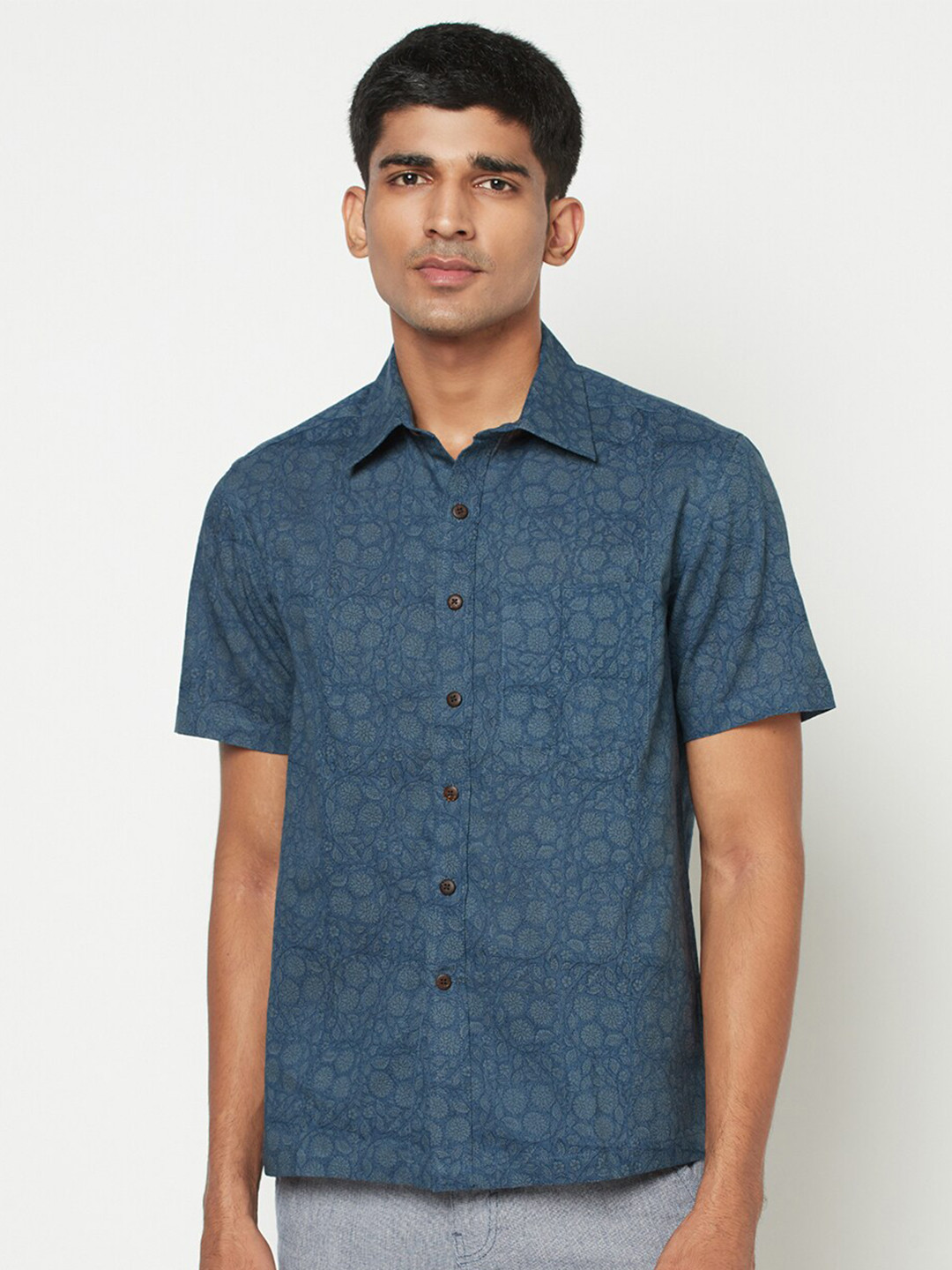 

Fabindia Men Blue Floral Printed Cotton Casual Shirt