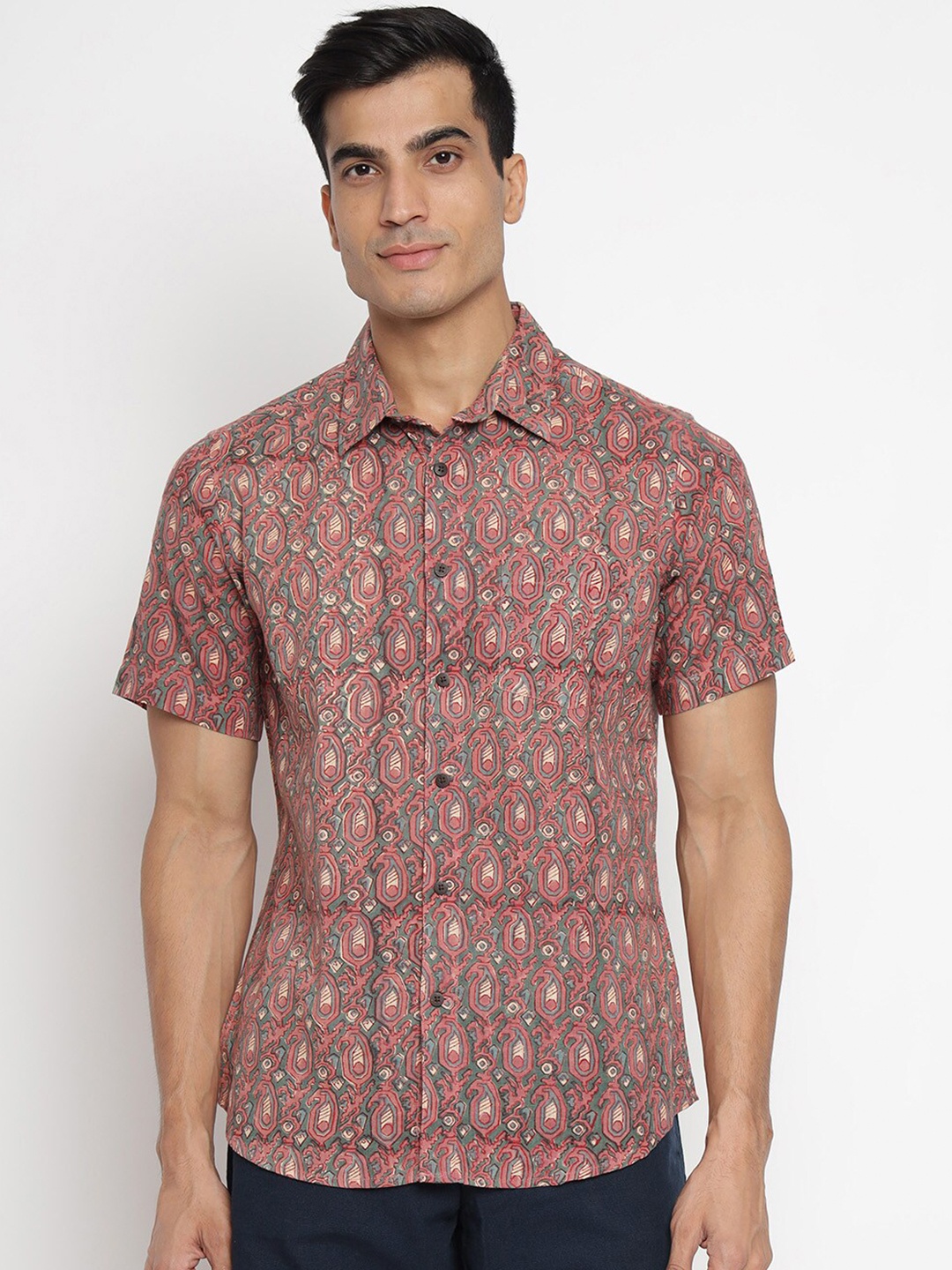 

Fabindia Men Pink Slim Fit Printed Cotton Casual Shirt