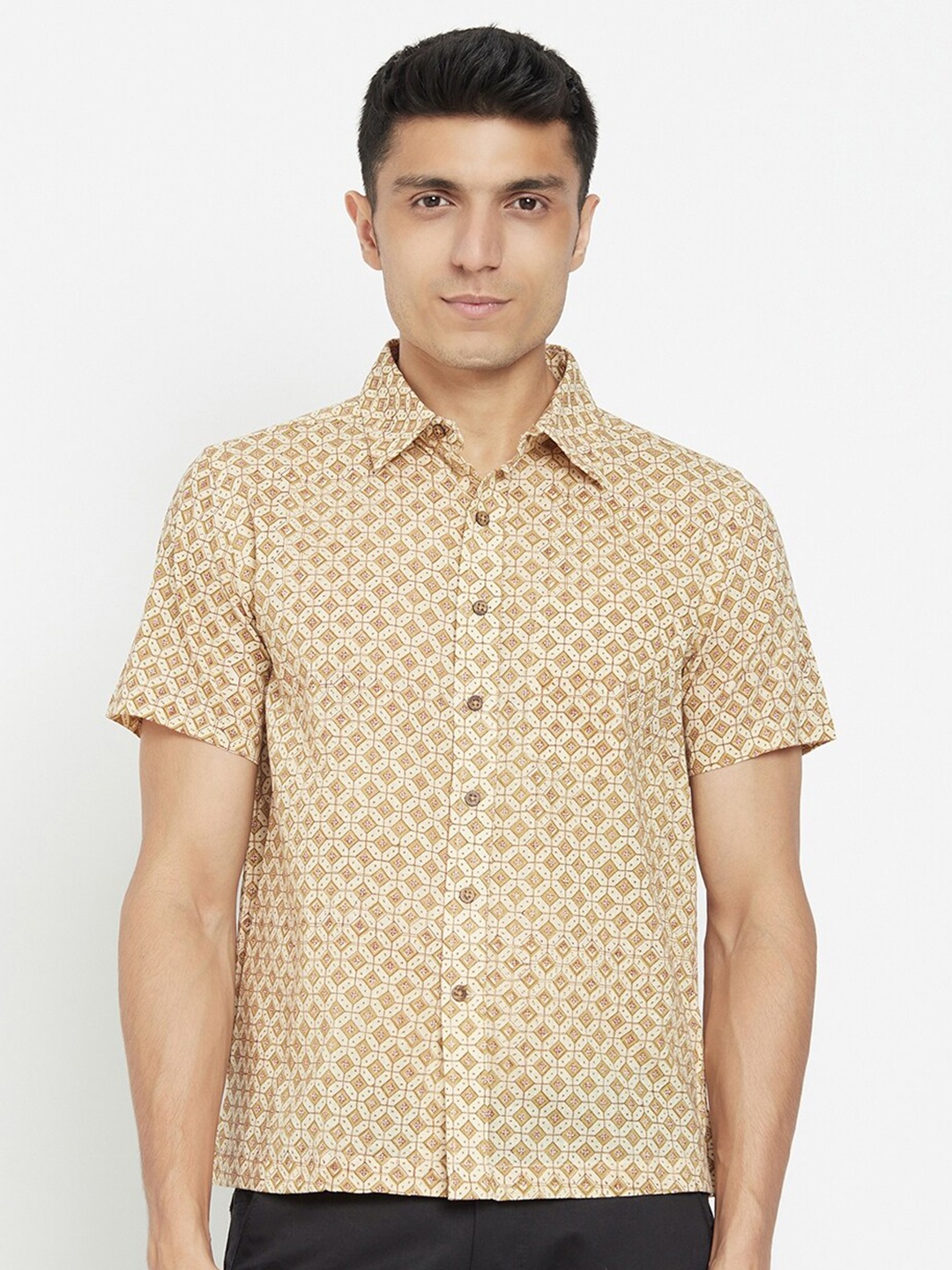 

Fabindia Men Beige Printed Cotton Casual Shirt