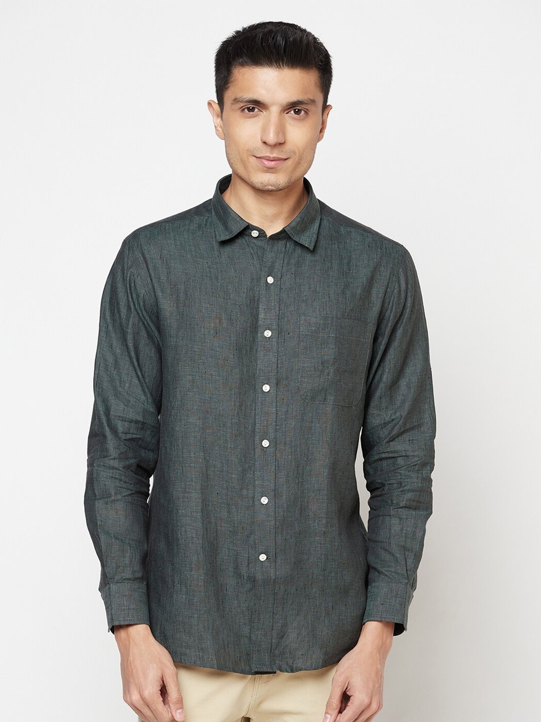 

Fabindia Men Grey Solid Linen Casual Shirt