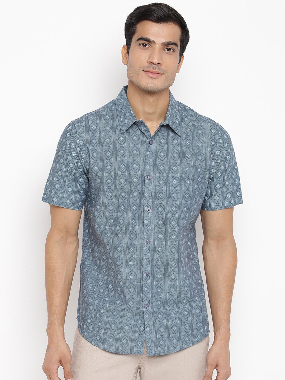 

Fabindia Men Blue Slim Fit Printed Cotton Casual Shirt